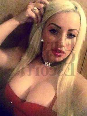 Sylvienne escort girl and massage parlor